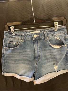 Ban-jara ladies Blue Distressed Denim Shorts size 11/29